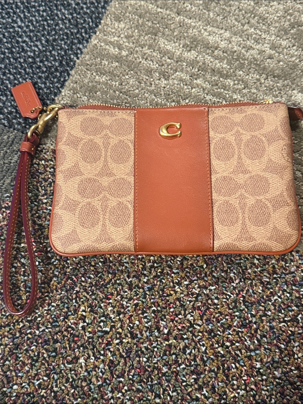 Coach Signature Canvas Wristlet - Saddle/Tan
